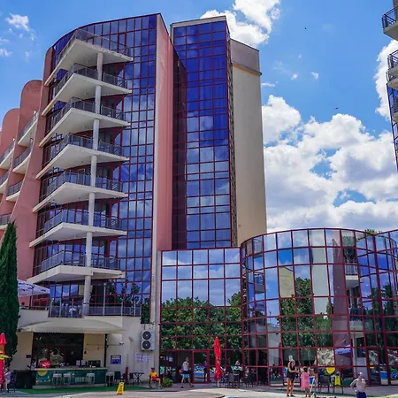 Apollo - , Indoor & Outdoor Pools & Individual Ac In Every