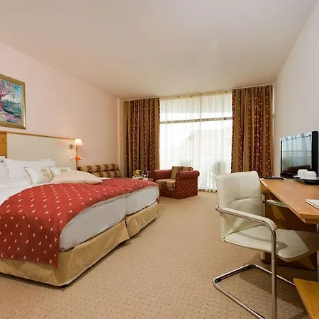 Apollo - , Indoor & Outdoor Pools & Individual Ac In Every 4*