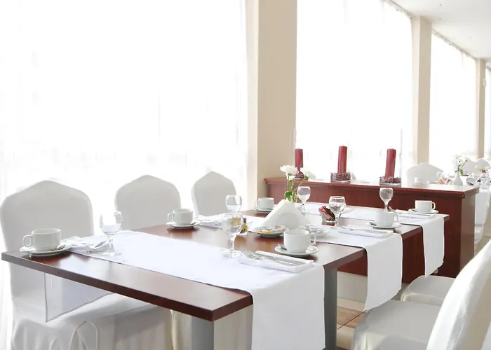 Hotel Apollo - , Indoor & Outdoor Pools & Individual Ac In Every