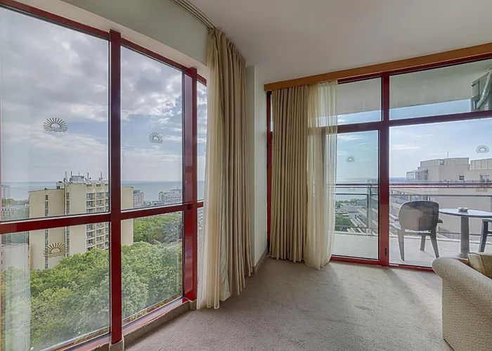 Apollo - , Indoor & Outdoor Pools & Individual Ac In Every Hotel