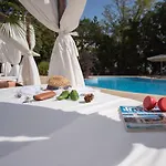 ホテル Apollo - , Indoor & Outdoor Pools & Individual Ac In Every