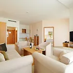 ホテル Apollo - , Indoor & Outdoor Pools & Individual Ac In Every