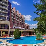 Apollo - , Indoor & Outdoor Pools & Individual Ac In Every ホテル ゴールデンサンド