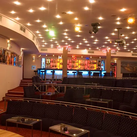 Apollo - , Indoor & Outdoor Pools & Individual Ac In Every