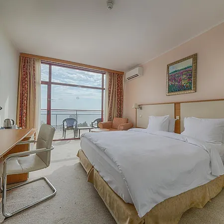 Apollo - , Indoor & Outdoor Pools & Individual Ac In Every Szálloda