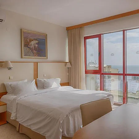 Apollo - Ultra , Pools & Free Beach, Individual Ac In Every Hotell Golden Sands