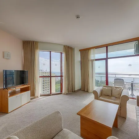 Apollo - Ultra , Pools & Free Beach, Individual Ac In Every Hotell Golden Sands