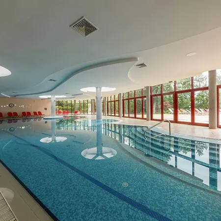 Apollo - Ultra , Pools & Free Beach, Individual Ac In Every