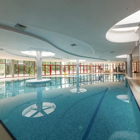 Apollo - Ultra , Pools & Free Beach, Individual Ac In Every Hotell Golden Sands