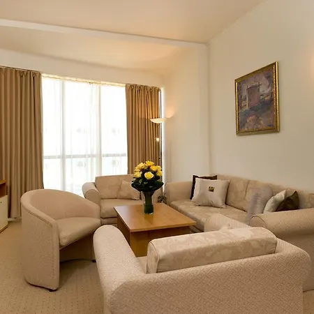 Otel Apollo - , Indoor & Outdoor Pools & Individual Ac In Every 4*