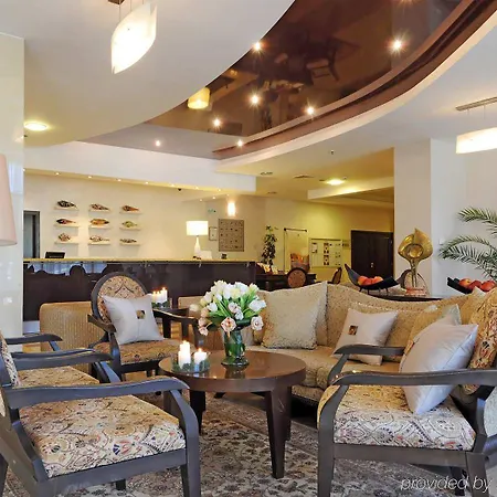 Apollo - , Indoor & Outdoor Pools & Individual Ac In Every فندق 4*