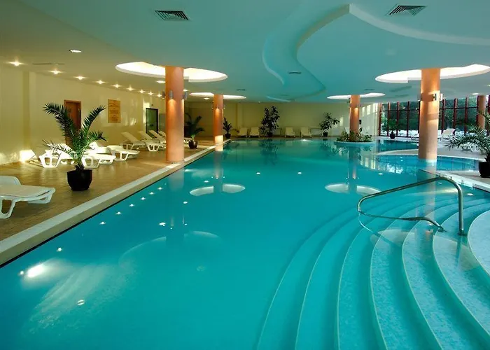 Apollo - , Indoor & Outdoor Pools & Individual Ac In Every Szálloda 4*